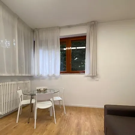 San Siro-city Life Elegant Apt W/ Private Tennis Apartment